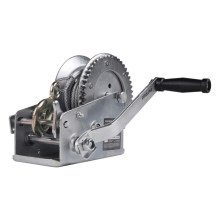 Лебедка ручная барабанная PATRIOT WH 1500B, усилие 1500 кг, трос 8м Лебедка ручная барабанная PATRIOT WH 1500B, усилие 1500 кг, трос 8м